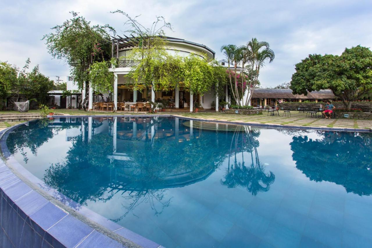 Shangri-La Village Resort, Pokhara Exterior foto