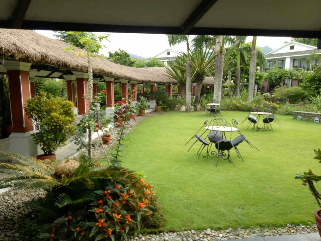 Shangri-La Village Resort, Pokhara Exterior foto