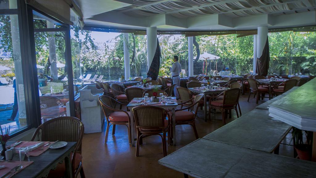 Shangri-La Village Resort, Pokhara Exterior foto